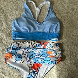 NWOT Emma Chic high waisted medium bikini floral blue